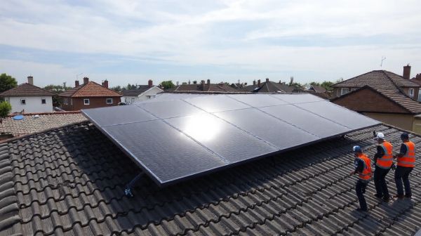 Les avantages incontournables des panneaux solaires résidentiels